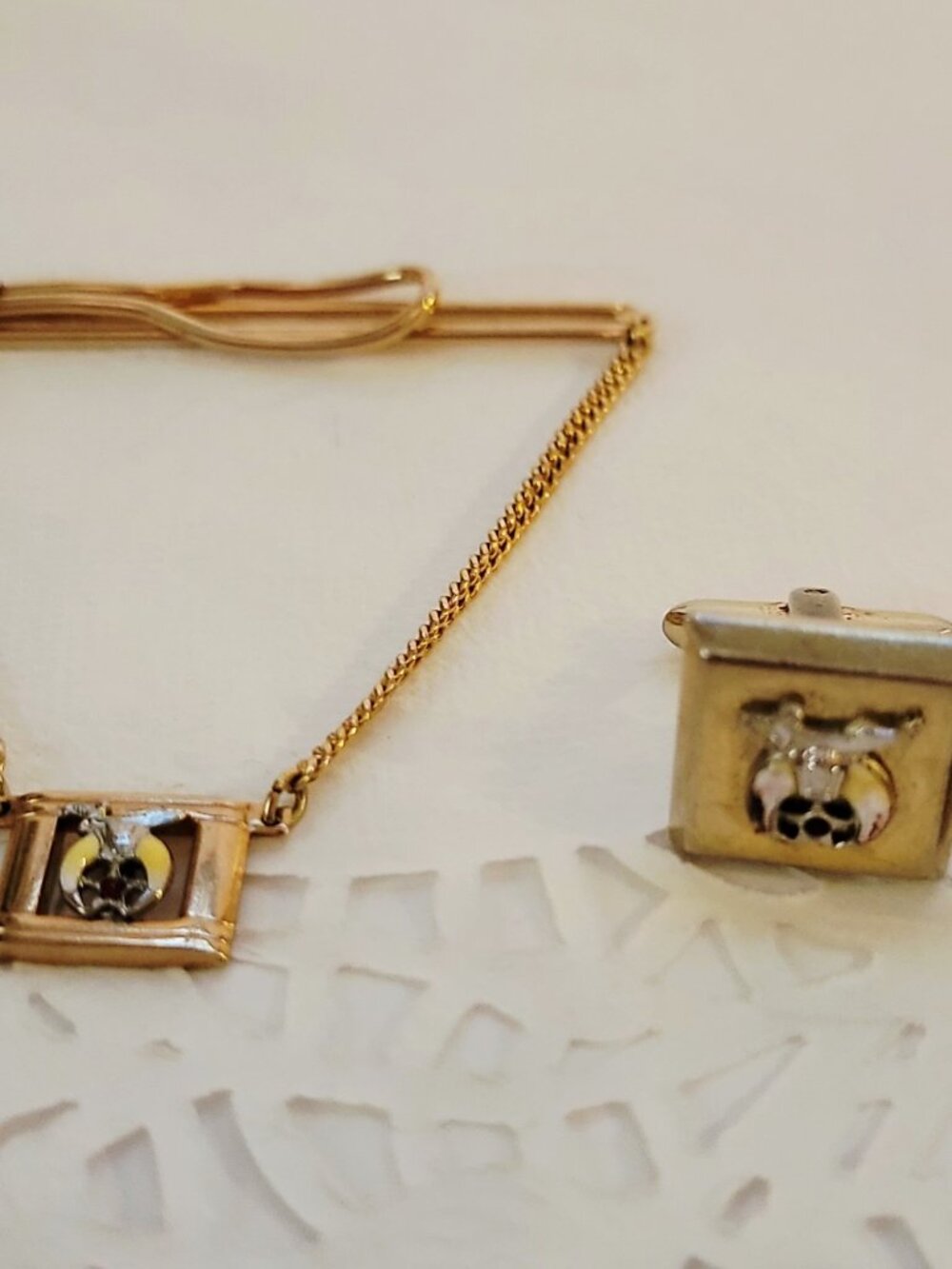 Vintage SWANK Goldtone Tie Clip and Cufflinks